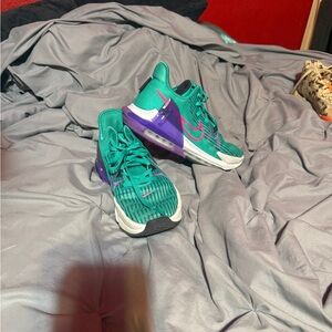 Nike Men's Teal and Purple Athletic Shoes
